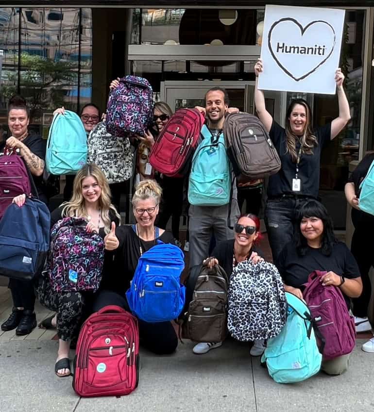 Supported 20 single-parent families new to Canada 